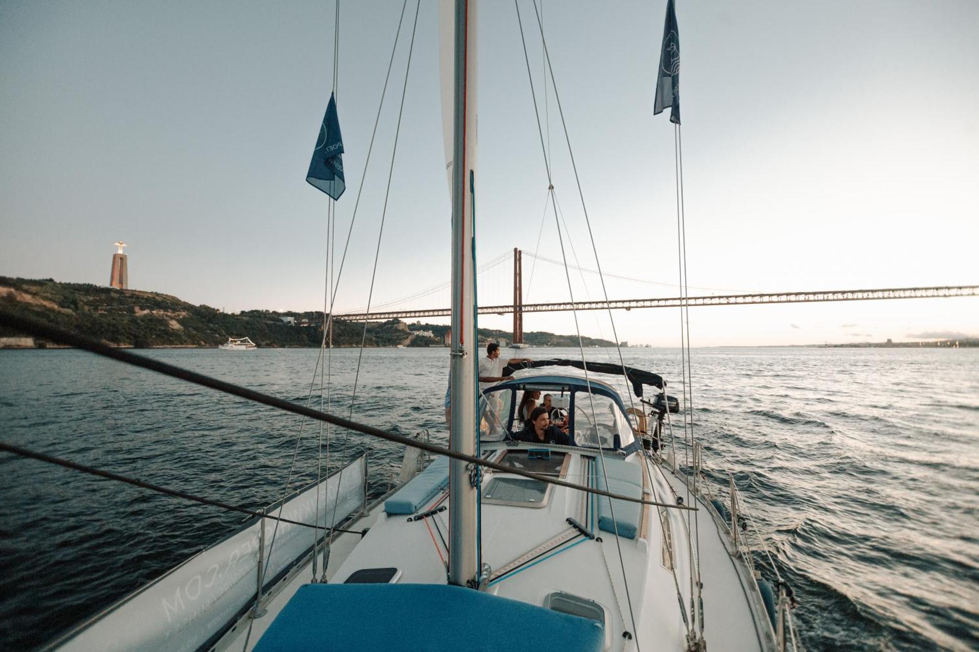 Hotel en barco In A Boat -
